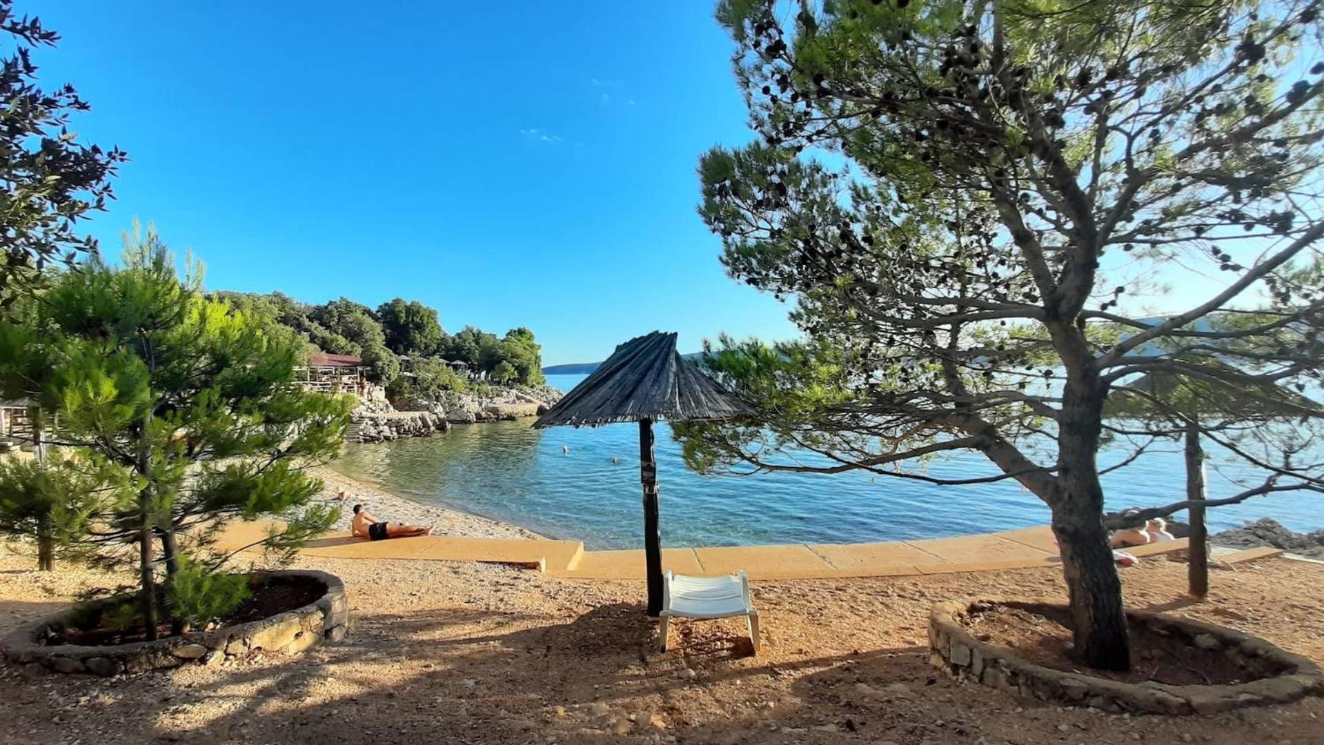 Lovely Studio Malina Close To The Beach Крк Екстер'єр фото